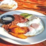 Típico Salvadoreño